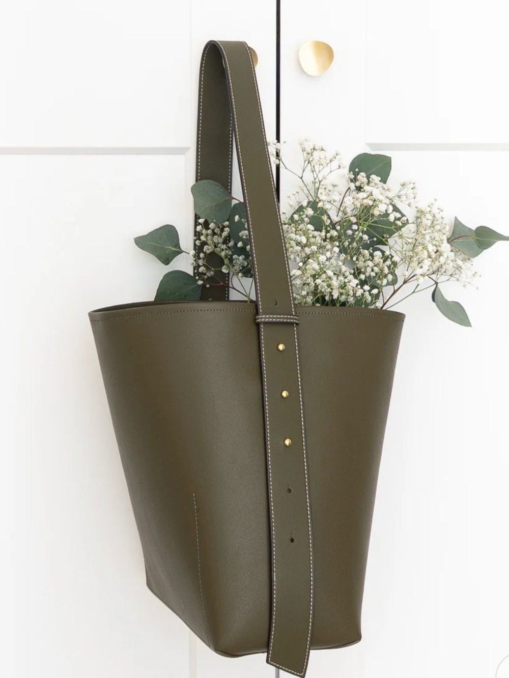 NWOT AALLYN Jolina Bucket Tote Olive & Gold